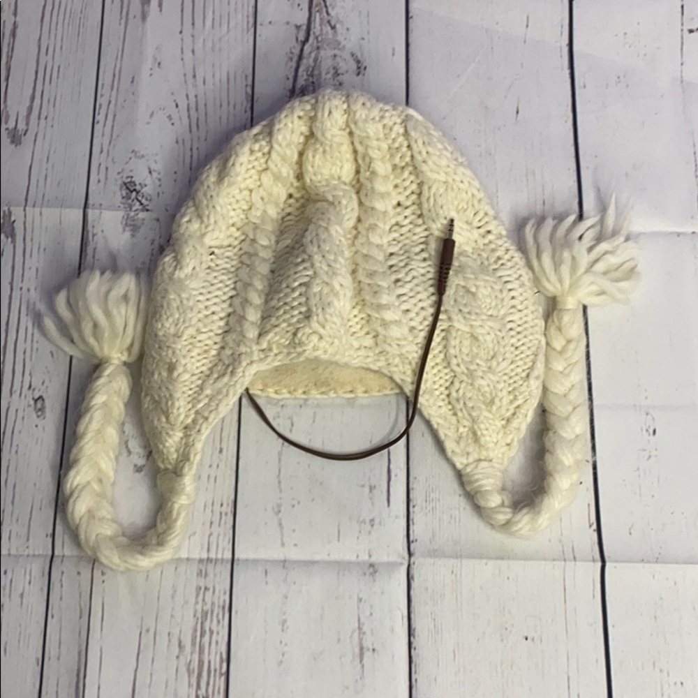 Bula White Beanie - image 2